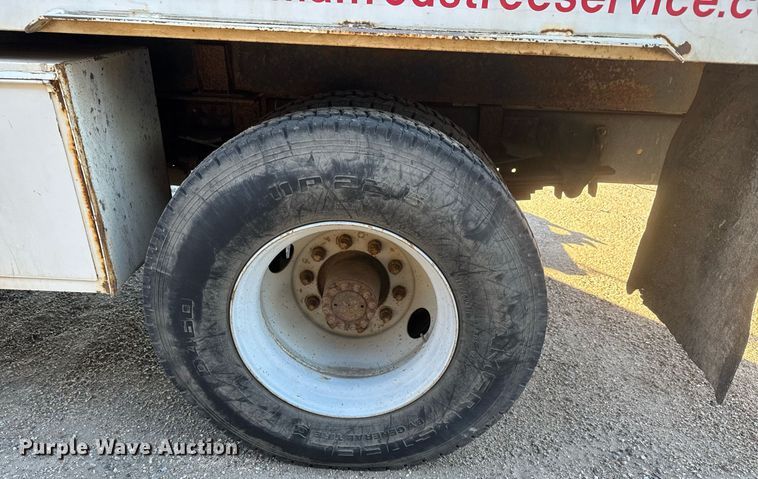 image for item DK7443 1995 GMC TopKick C6500 forestry bucket truck