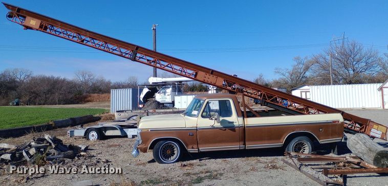 image for item DK7447 1973 Ford  F100 pickup truck with conveyor