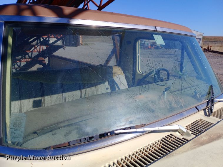 image for item DK7447 1973 Ford  F100 pickup truck with conveyor