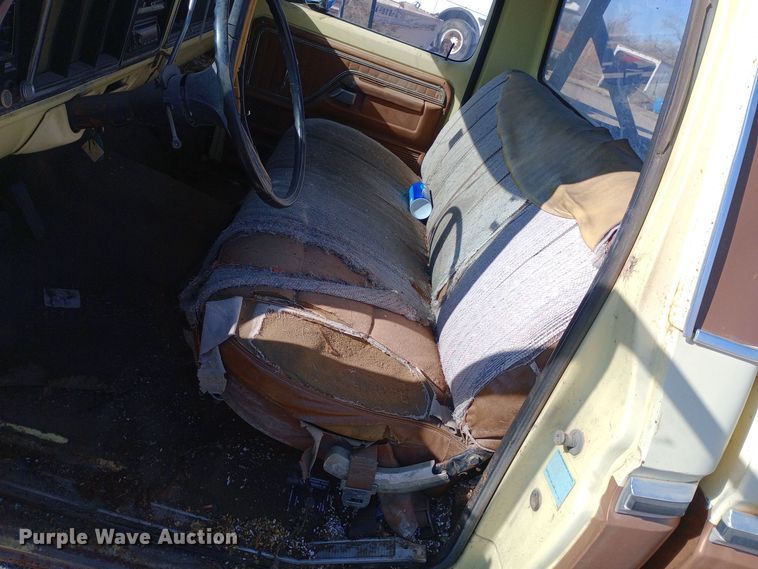 image for item DK7447 1973 Ford  F100 pickup truck with conveyor