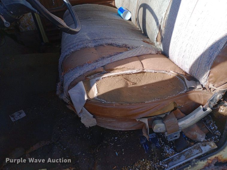 image for item DK7447 1973 Ford  F100 pickup truck with conveyor