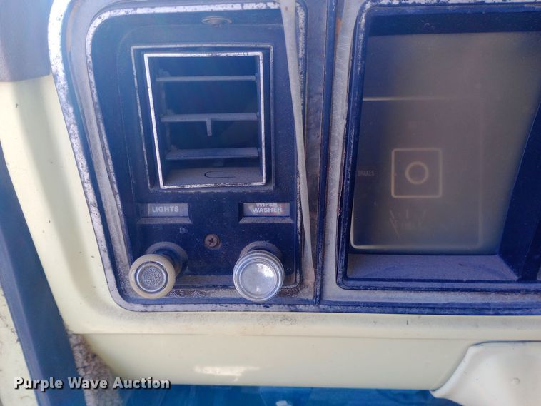 image for item DK7447 1973 Ford  F100 pickup truck with conveyor