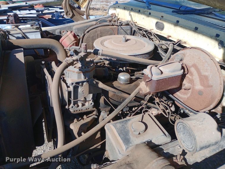 image for item DK7447 1973 Ford  F100 pickup truck with conveyor