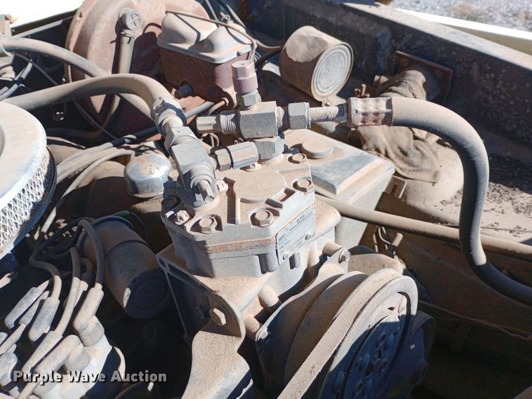 image for item DK7447 1973 Ford  F100 pickup truck with conveyor