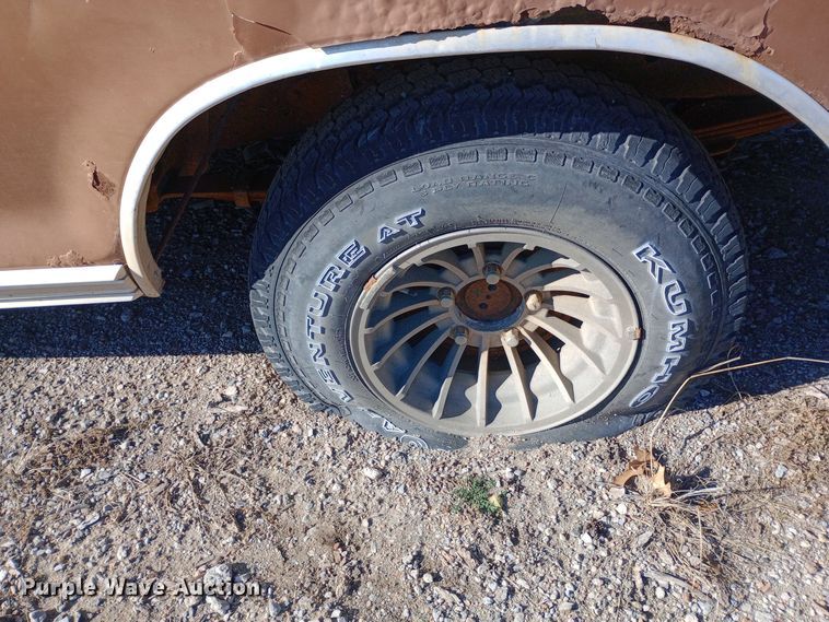 image for item DK7447 1973 Ford  F100 pickup truck with conveyor