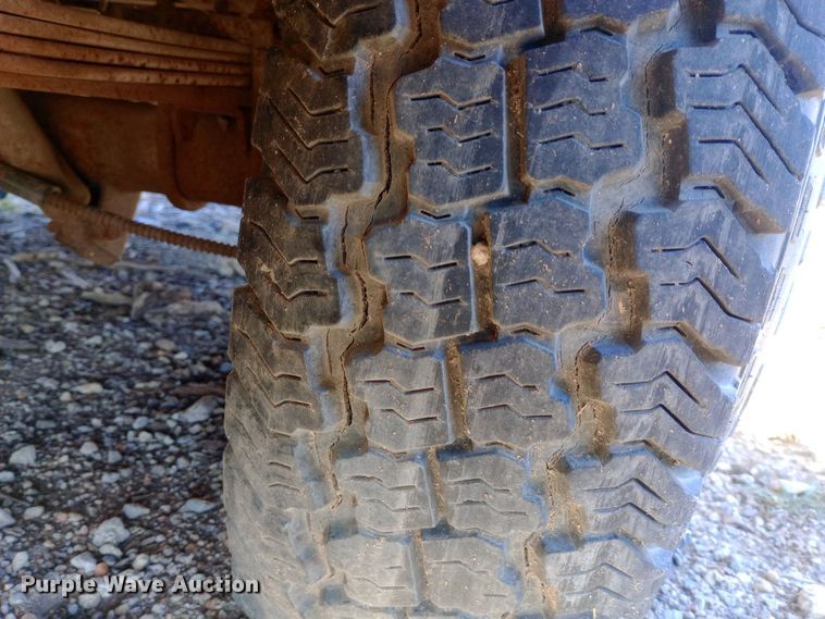 image for item DK7447 1973 Ford  F100 pickup truck with conveyor