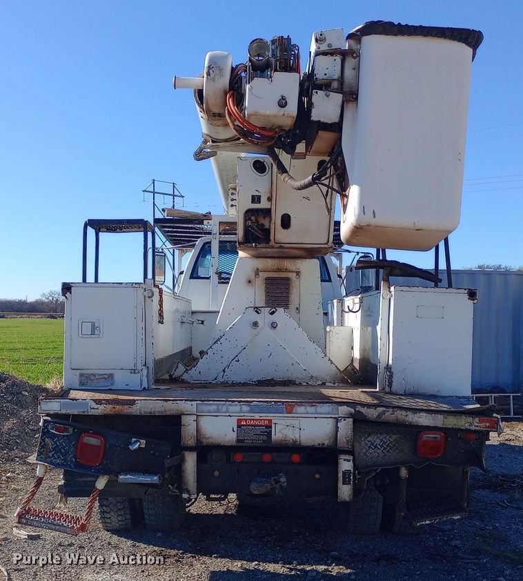 image for item DK7448 1993 GMC TopKick C6500 forestry bucket truck