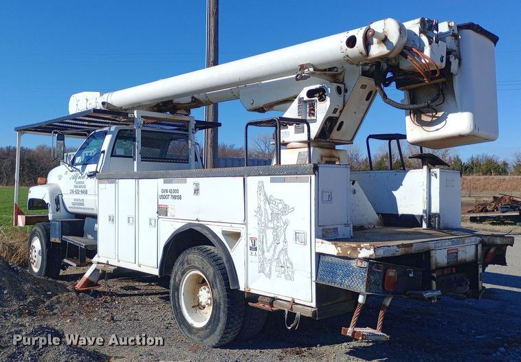 image for item DK7448 1993 GMC TopKick C6500 forestry bucket truck