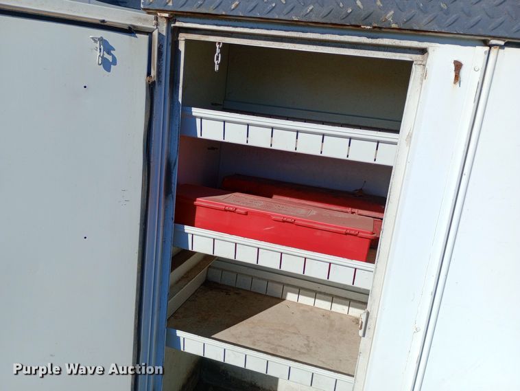 image for item DK7448 1993 GMC TopKick C6500 forestry bucket truck