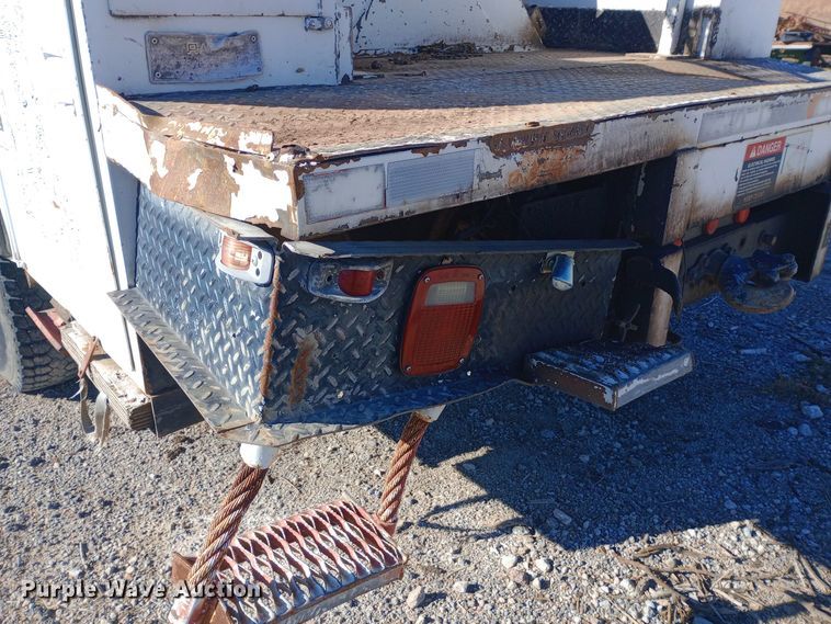 image for item DK7448 1993 GMC TopKick C6500 forestry bucket truck