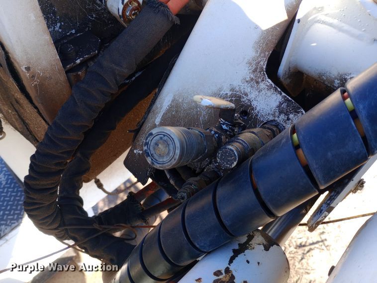 image for item DK7448 1993 GMC TopKick C6500 forestry bucket truck