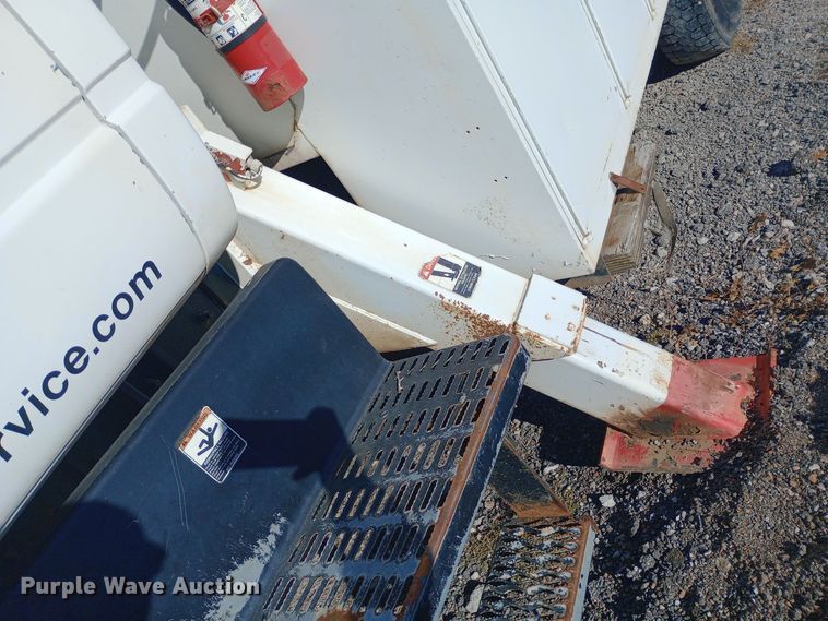 image for item DK7448 1993 GMC TopKick C6500 forestry bucket truck