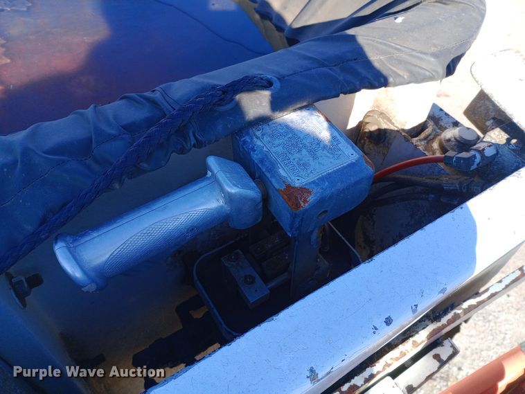 image for item DK7448 1993 GMC TopKick C6500 forestry bucket truck