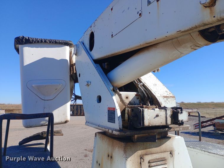 image for item DK7448 1993 GMC TopKick C6500 forestry bucket truck