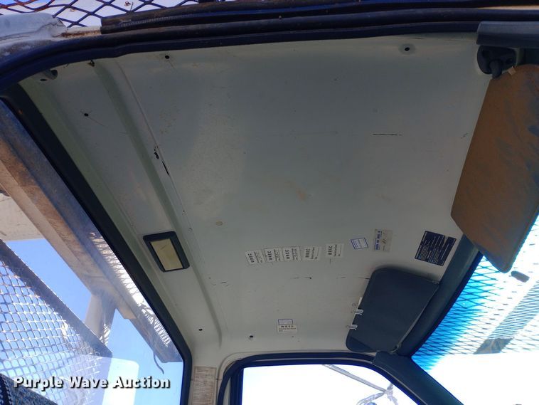 image for item DK7448 1993 GMC TopKick C6500 forestry bucket truck