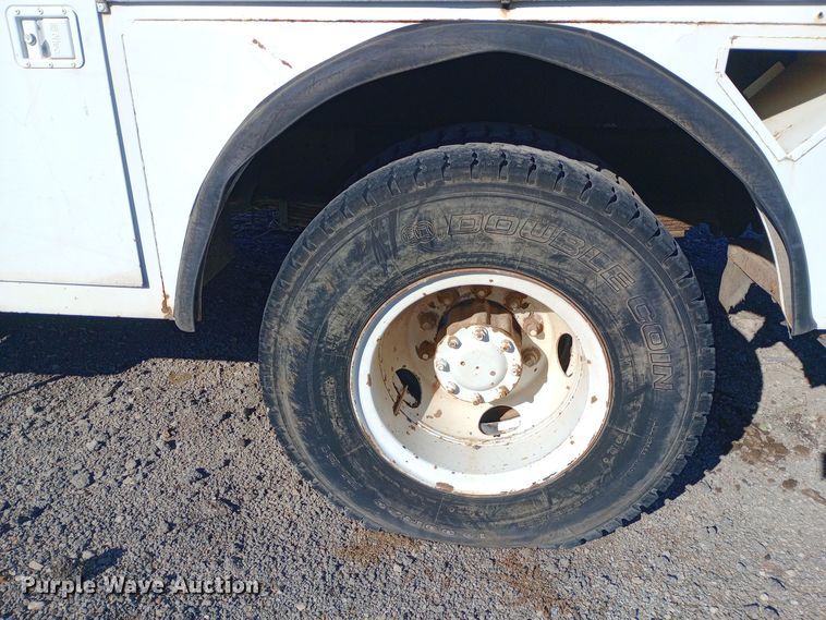 image for item DK7448 1993 GMC TopKick C6500 forestry bucket truck