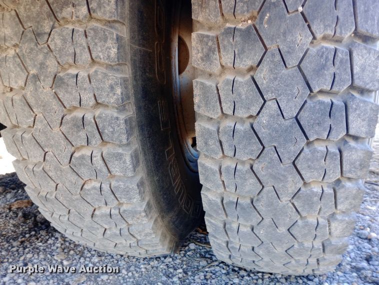 image for item DK7448 1993 GMC TopKick C6500 forestry bucket truck