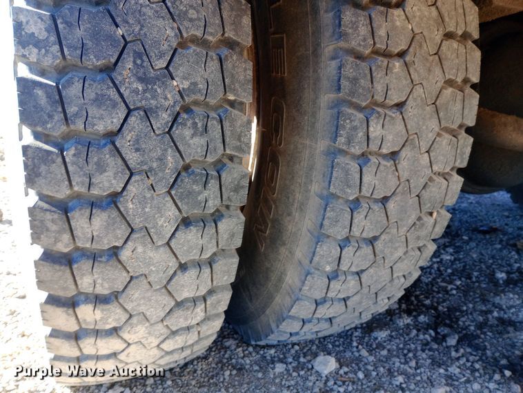 image for item DK7448 1993 GMC TopKick C6500 forestry bucket truck