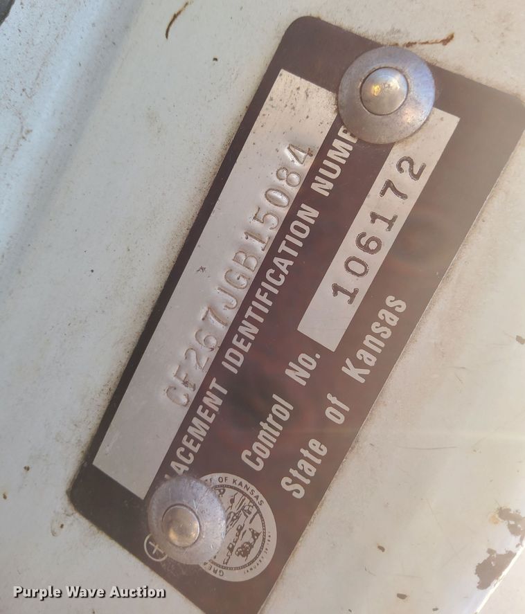 image for item DK7451 1979 International S2500 roll-off container truck