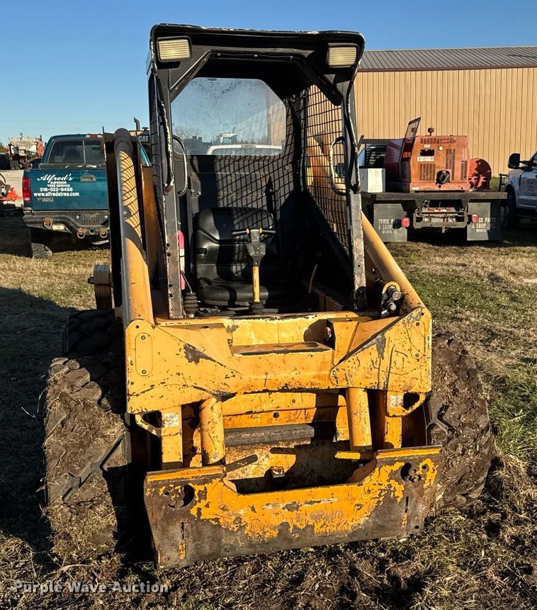 image for item DK7462 1999 Mustang 2070 skid steer loader