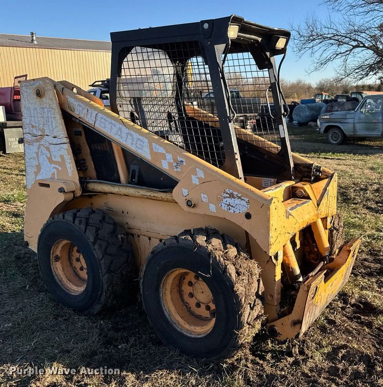 image for item DK7462 1999 Mustang 2070 skid steer loader