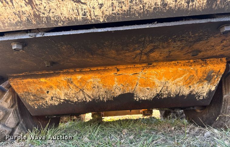 image for item DK7462 1999 Mustang 2070 skid steer loader