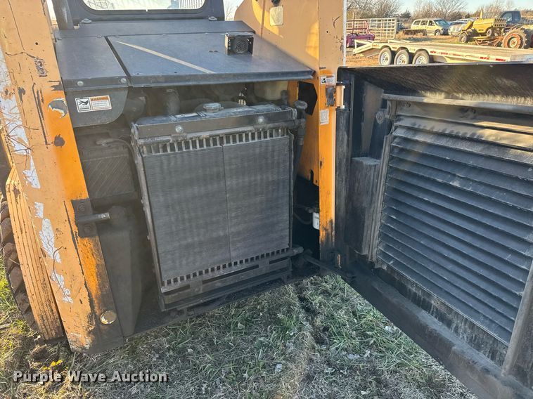 image for item DK7462 1999 Mustang 2070 skid steer loader