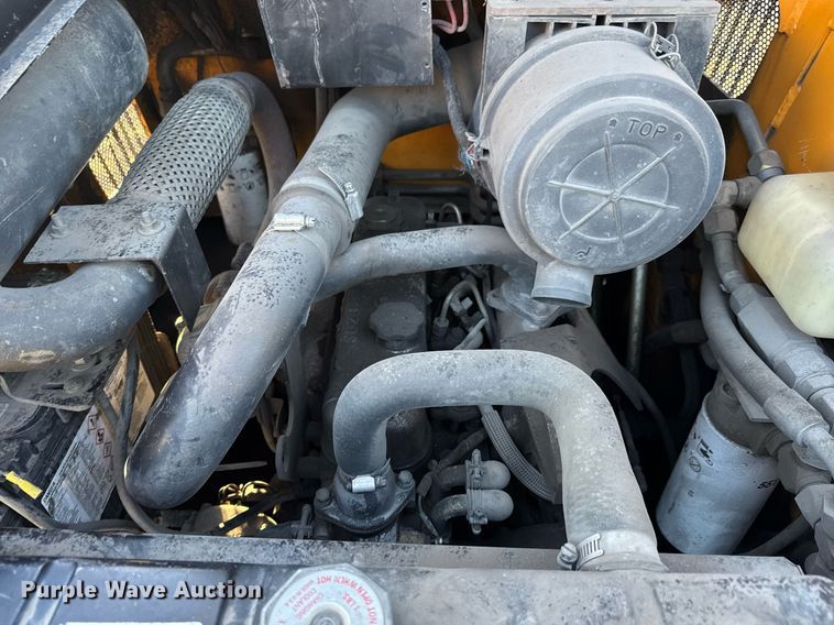 image for item DK7462 1999 Mustang 2070 skid steer loader