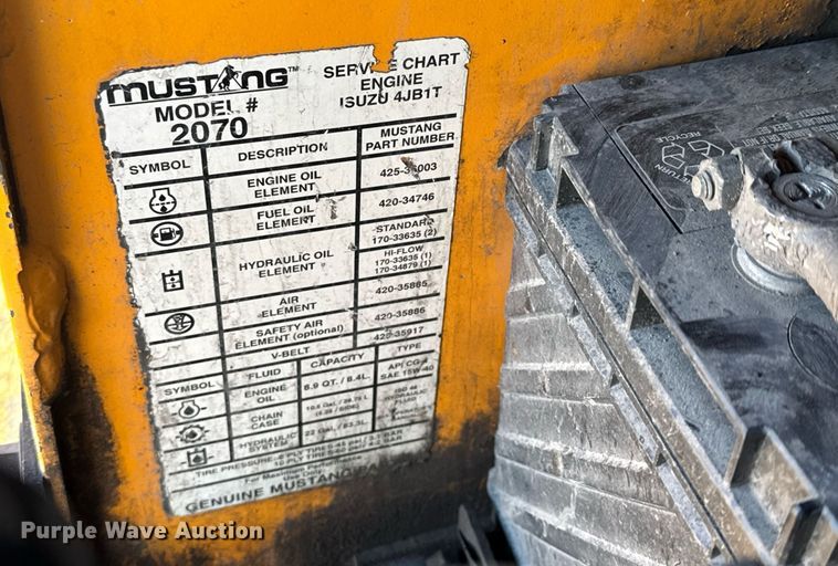 image for item DK7462 1999 Mustang 2070 skid steer loader