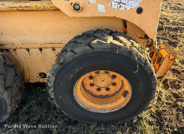 image for item DK7462 1999 Mustang 2070 skid steer loader