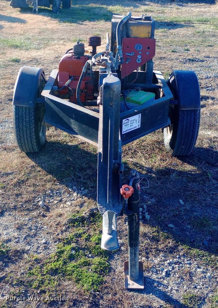 image for item DK7466 Shop built log splitter