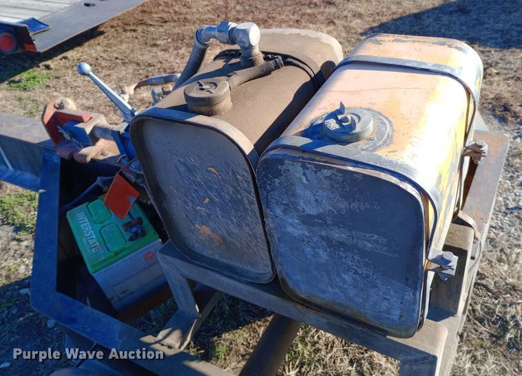 image for item DK7466 Shop built log splitter