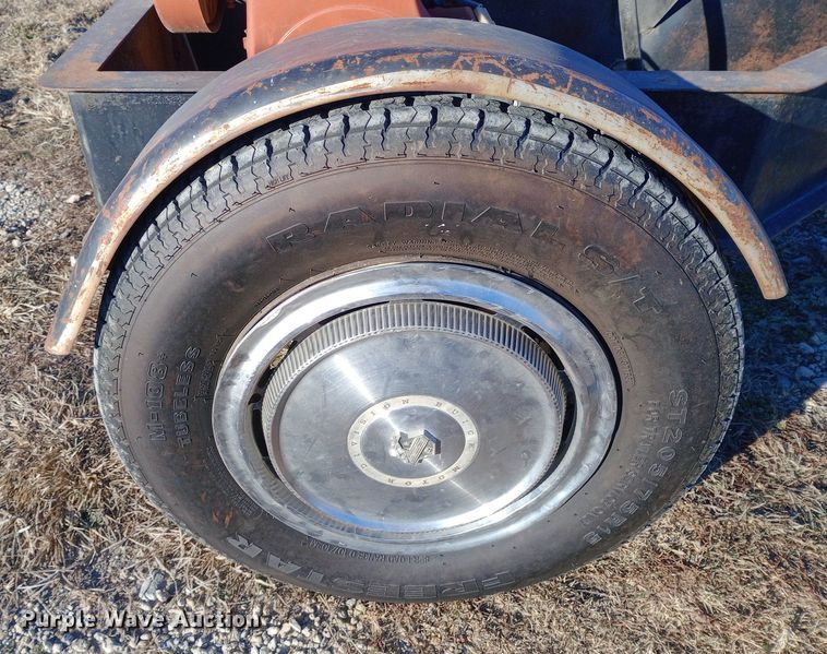 image for item DK7466 Shop built log splitter