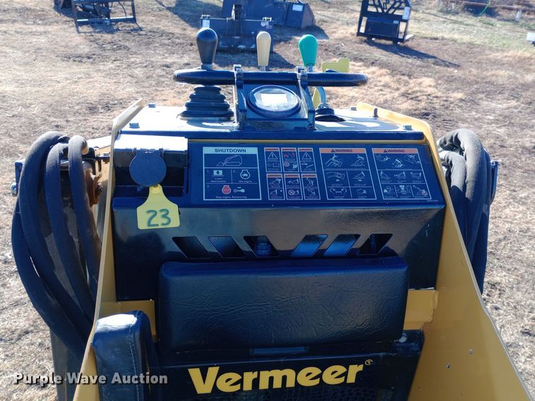 image for item DK7476 2019 Vermeer CTX100 compact utility loader