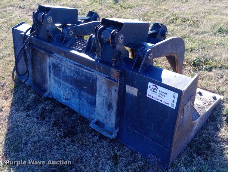 image for item DK7477 Caterpillar skid steer grapple bucket