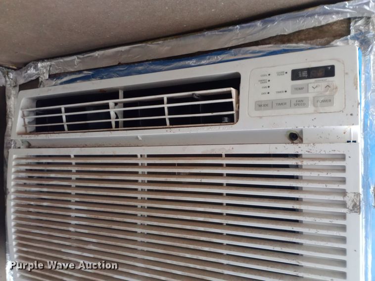 image for item DK7481 Shipping container