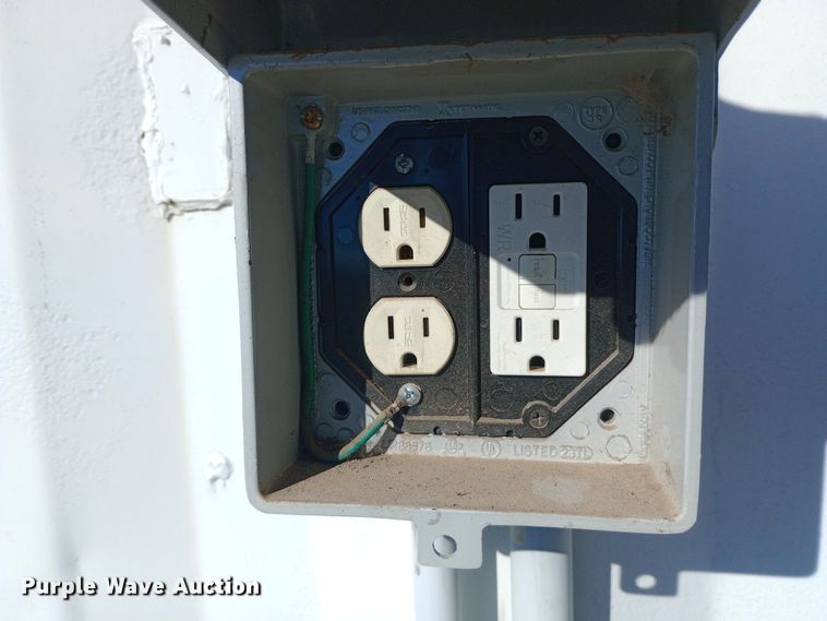 image for item DK7481 Shipping container