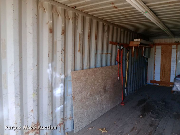 image for item DK7481 Shipping container