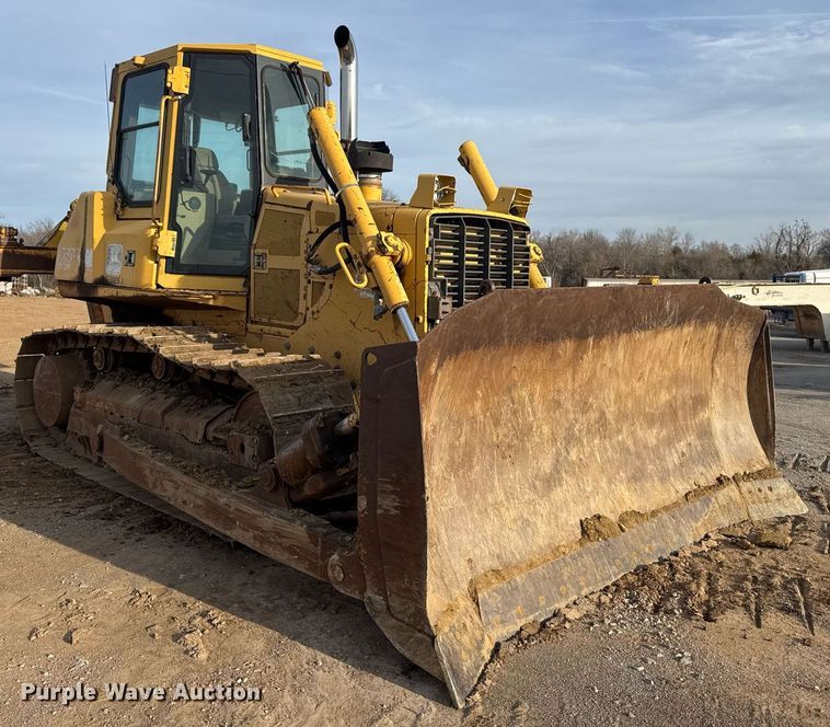 image for item DM5535 1998 John Deere 850C dozer