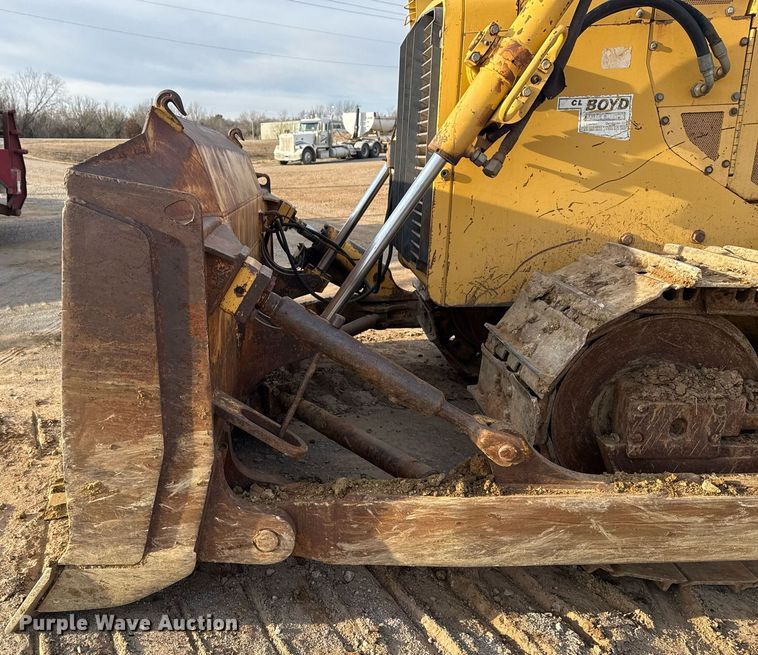 image for item DM5535 1998 John Deere 850C dozer