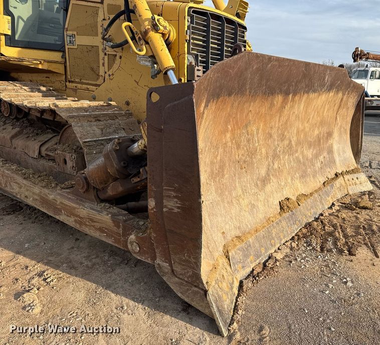 image for item DM5535 1998 John Deere 850C dozer