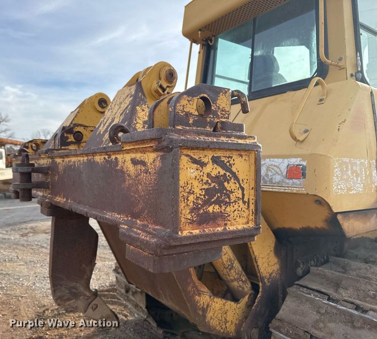 image for item DM5535 1998 John Deere 850C dozer