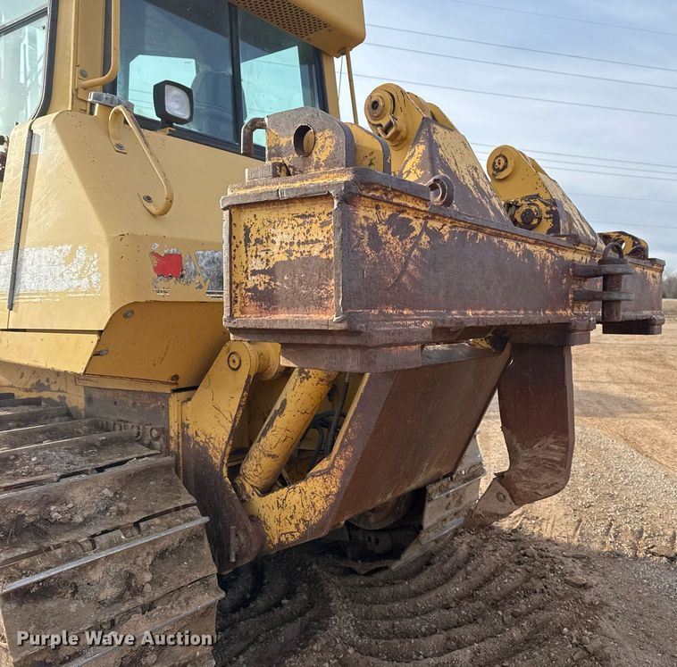 image for item DM5535 1998 John Deere 850C dozer