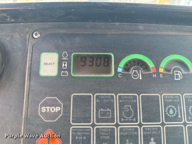 image for item DM5535 1998 John Deere 850C dozer