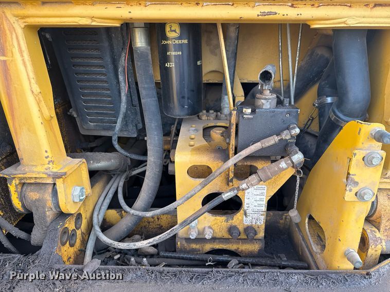 image for item DM5535 1998 John Deere 850C dozer
