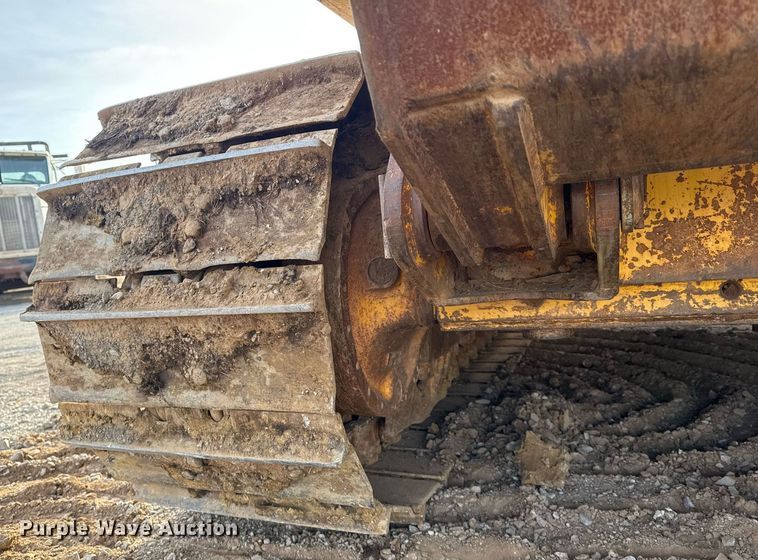 image for item DM5535 1998 John Deere 850C dozer