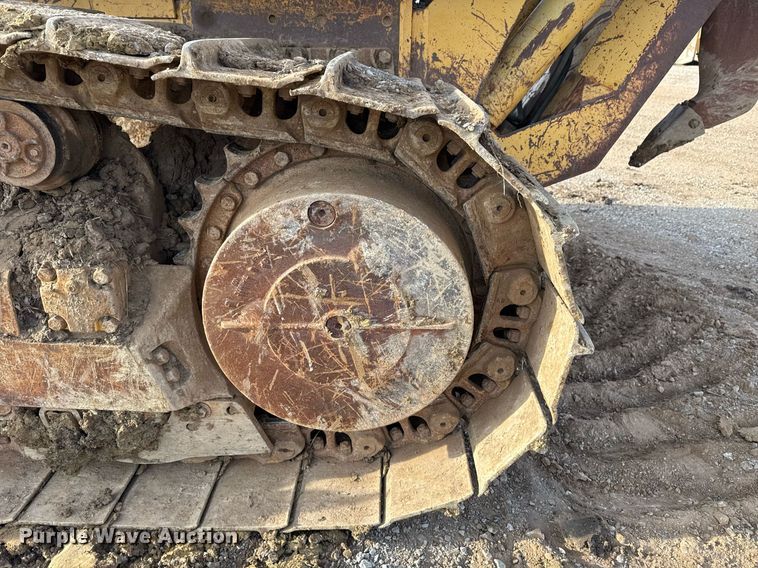 image for item DM5535 1998 John Deere 850C dozer