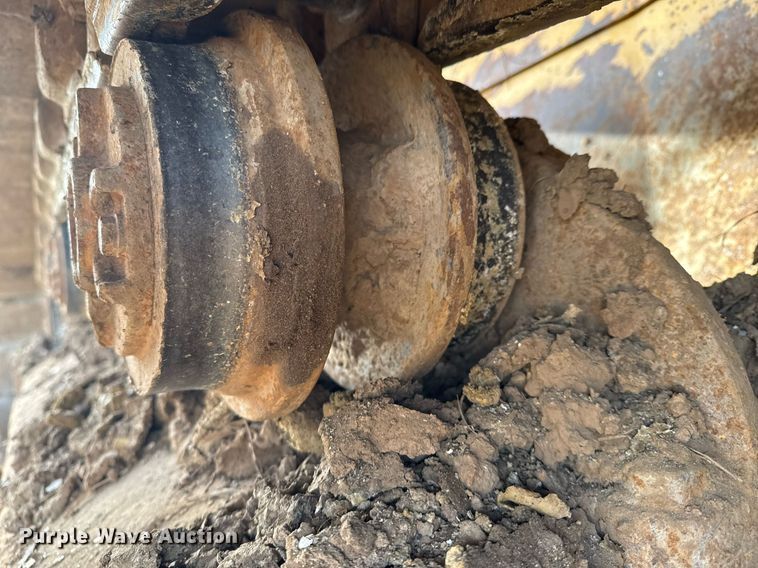 image for item DM5535 1998 John Deere 850C dozer