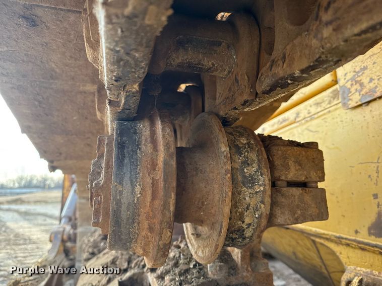 image for item DM5535 1998 John Deere 850C dozer