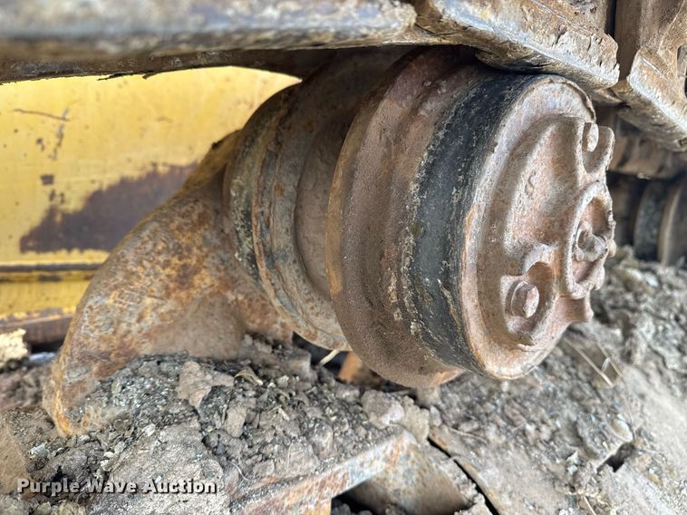 image for item DM5535 1998 John Deere 850C dozer